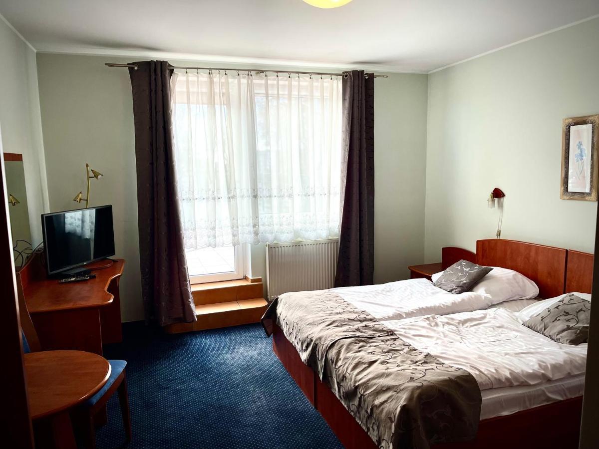 Hotel Dowhan Nowe Exterior photo