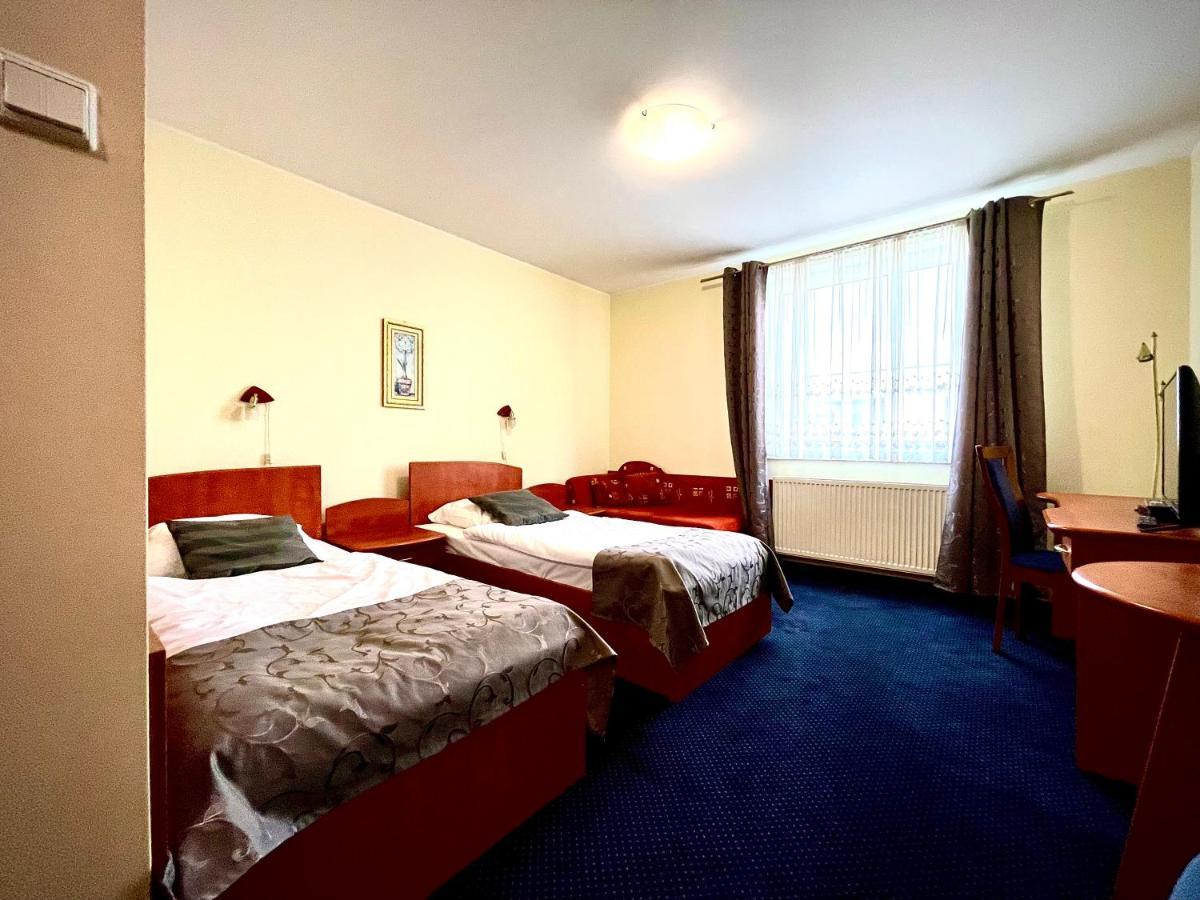 Hotel Dowhan Nowe Exterior photo