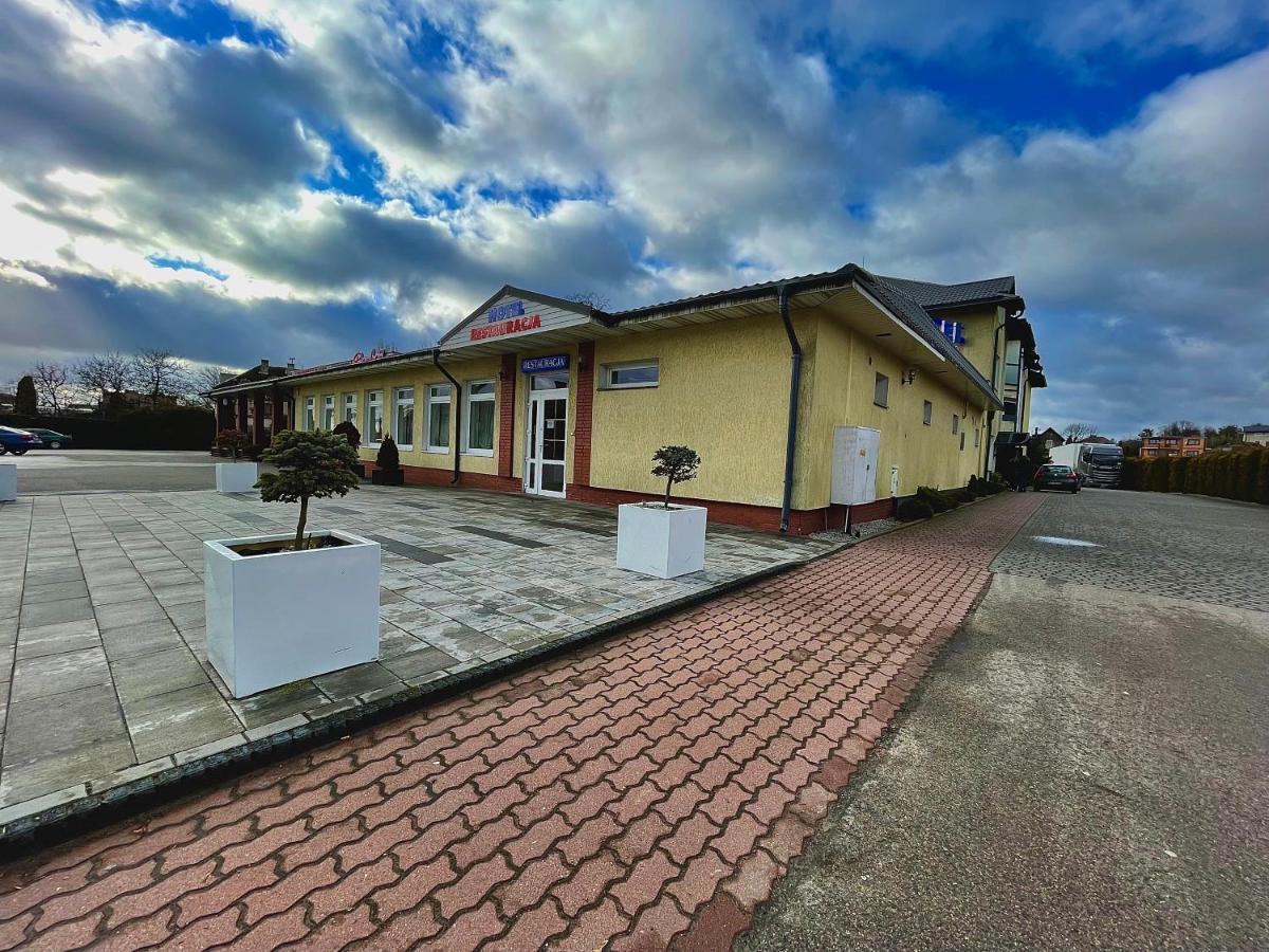 Hotel Dowhan Nowe Exterior photo