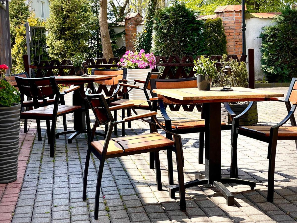 Hotel Dowhan Nowe Exterior photo